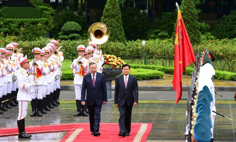  Kỷ niệm 49 năm Quốc khánh nước Cộng hòa Dân chủ Nhân dân Lào 2/12 (1975-2024): Vun đắp mối quan hệ đặc biệt Việt Nam-Lào