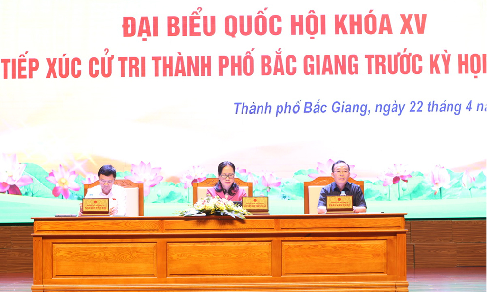 Đoàn đại biểu Quốc hội tỉnh tiếp xúc cử tri TP Bắc Giang