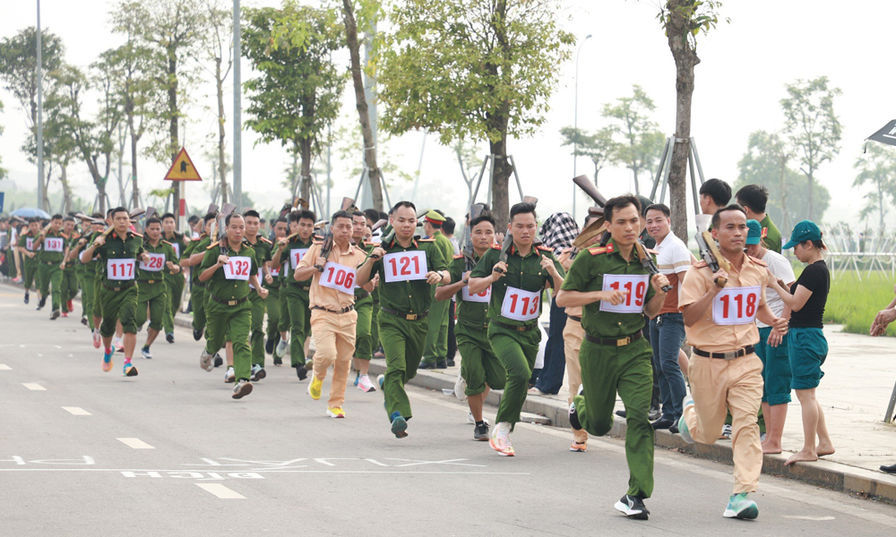 Công an thị xã Việt Yên giành Nhất toàn đoàn chạy việt dã - việt dã vũ trang