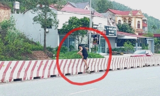 Nguy cơ mất an toàn giao thông trên quốc lộ 17