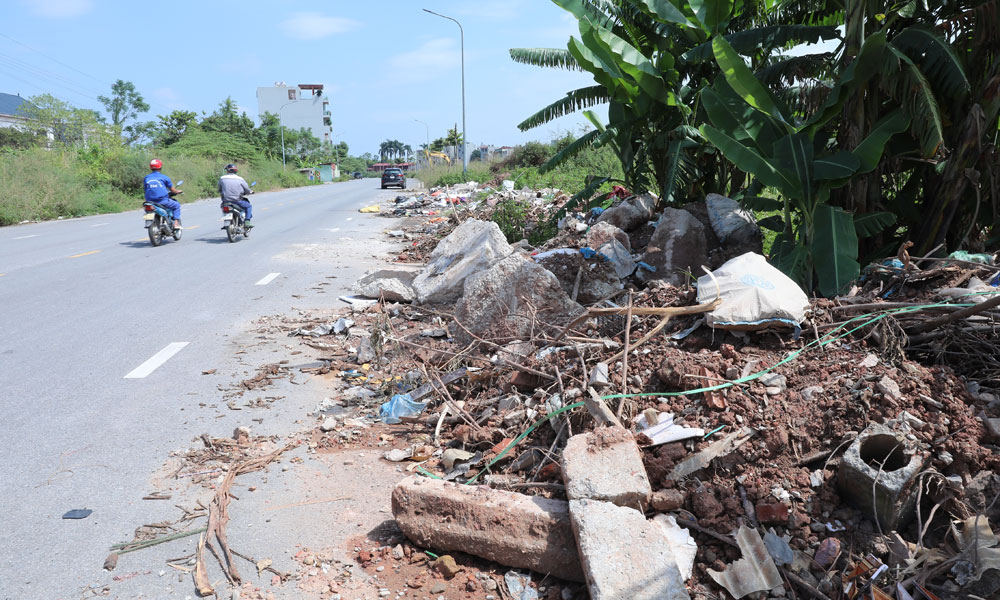  Bắc Giang: Rác, chất thải rắn đổ trái phép tại một số khu đô thị, khu dân cư mới