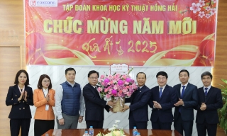 Đồng chí Mai Sơn, Phó Chủ tịch Thường trực UBND tỉnh thăm, chúc Tết doanh nghiệp FDI 