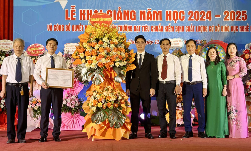  Trường Cao đẳng Ngô Gia Tự Bắc Giang khai giảng năm học mới