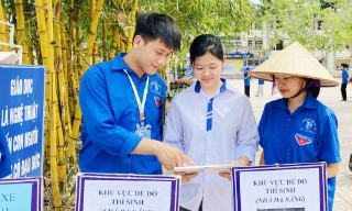 Hơn 28,3 nghìn thí sinh Bắc Giang làm thủ tục chuẩn bị thi vào lớp 10 trung học phổ thông không chuyên