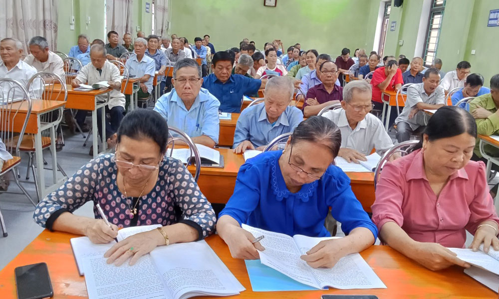 Lục Ngạn: Trao đổi kinh nghiệm tuyên truyền, vận động đồng bào DTTS thực hiện chính sách, pháp luật