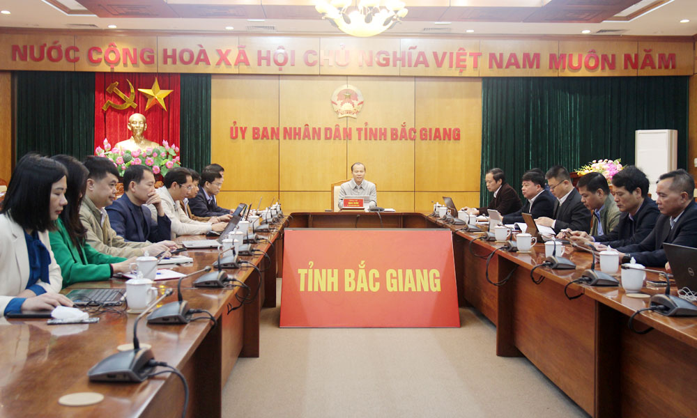 HĐND huyện Lục Ngạn thông qua nhiều nghị quyết về công tác cán bộ