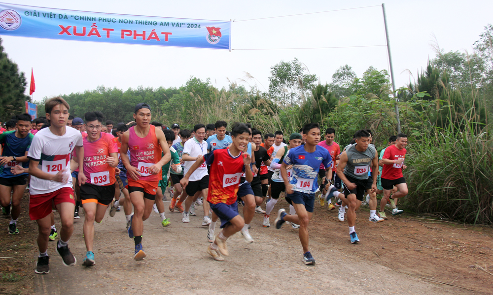  Hơn 600 vận động viên tham gia Giải chạy “Bắc Giang mùa quả ngọt” 