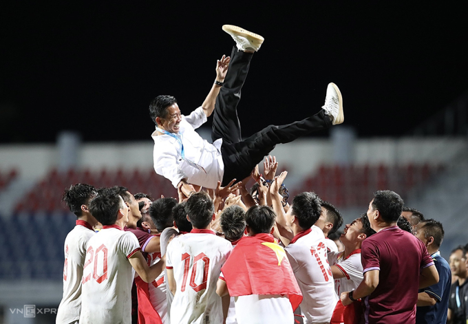 HLV Hoàng Anh Tuấn điều chỉnh danh sách đội tuyển U23