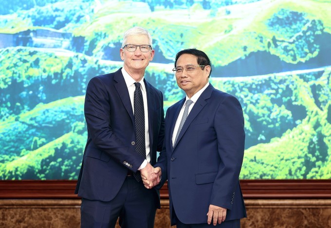 Thủ tướng đề nghị Apple chọn Việt Nam làm cứ điểm sản xuất toàn cầu