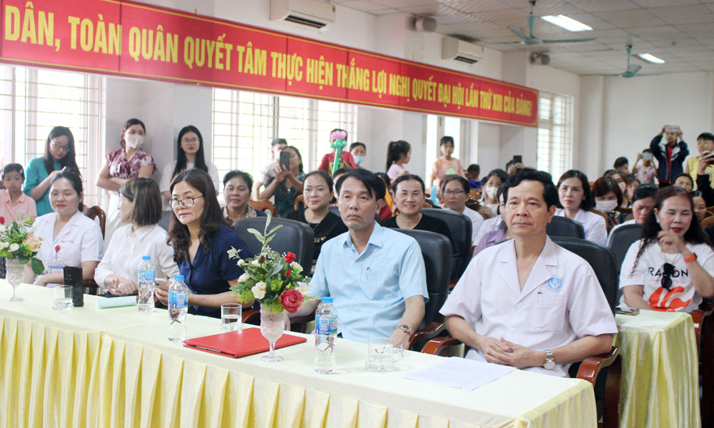  Bệnh viện Sản - Nhi Bắc Giang mít tinh hưởng ứng Ngày Thalassemia thế giới 8/5