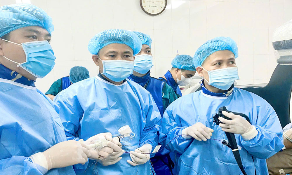  Bắc Giang: Triển khai thành công kỹ thuật nội soi mật tụy ngược dòng lấy sỏi ống mật