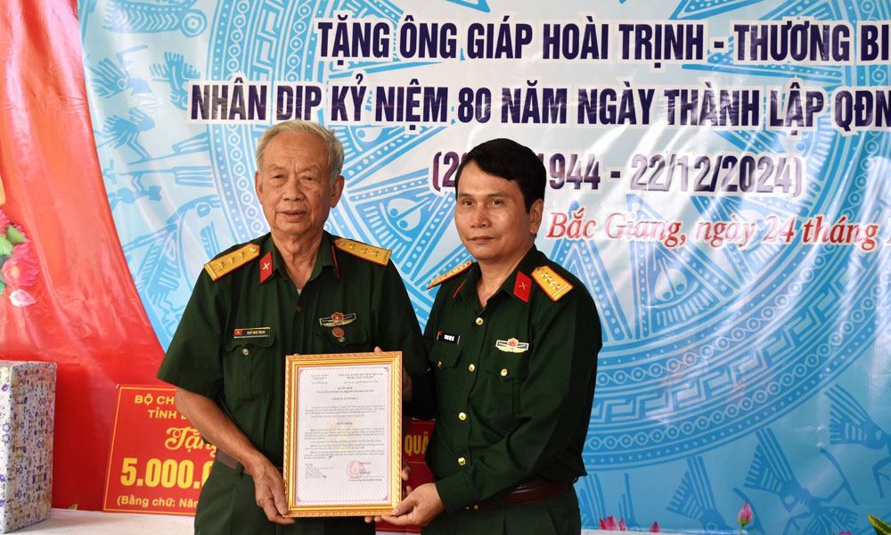  Tân Yên: Khánh thành, bàn giao nhà tình nghĩa cho gia đình thương binh