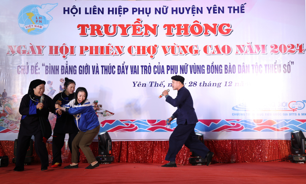  Yên Thế: Truyền thông về bình đẳng giới tại ngày hội phiên chợ vùng cao