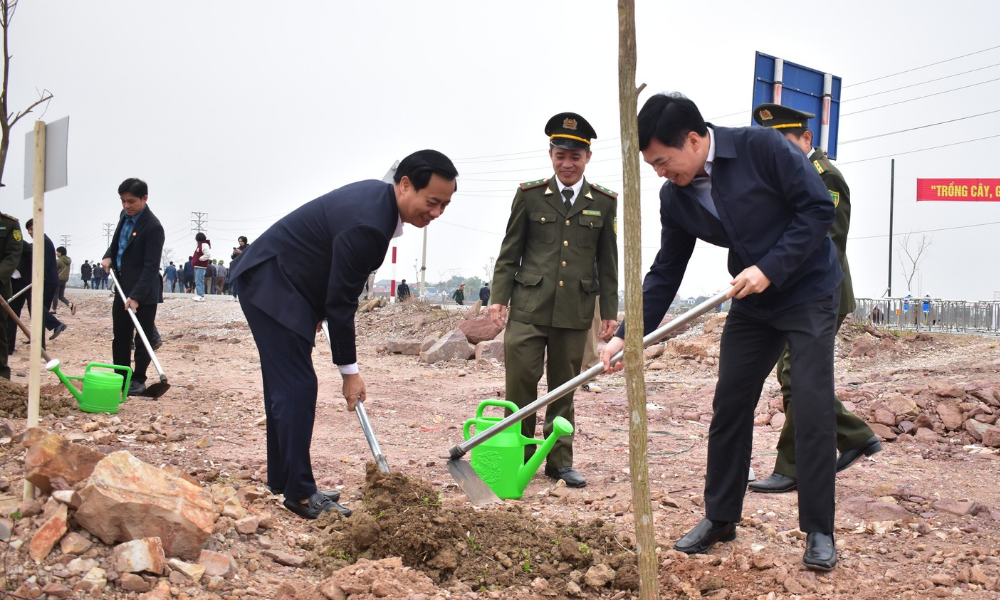  Huyện Tân Yên phát động “Tết trồng cây đời đời nhớ ơn Bác Hồ” xuân Ất Tỵ 2025