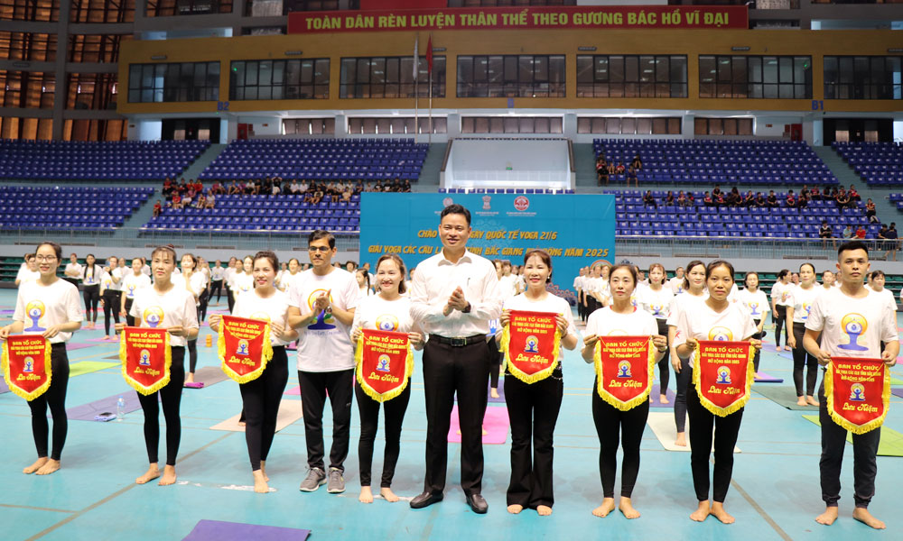  Bắc Giang hưởng ứng Ngày Quốc tế Yoga và khai mạc Giải Yoga các câu lạc bộ tỉnh Bắc Giang mở rộng năm 2025