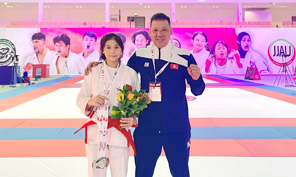 VĐV Đặng Thị Hương của Bắc Giang giành 3 huy chương tại Giải Jujitsu vô địch châu Á 2024