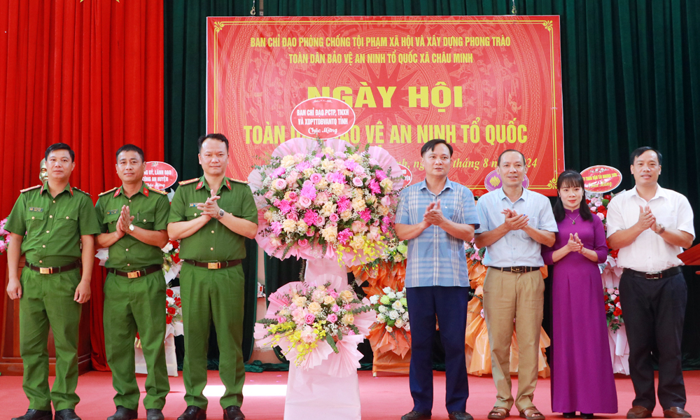 Tổ chức Ngày hội toàn dân bảo vệ ANTQ tại xã Châu Minh