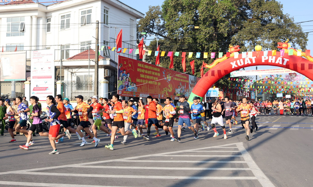  Hiệp Hòa: 508 vận động viên tranh tài giải việt dã mở rộng chinh phục đỉnh Y Sơn