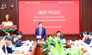 Tiếp tục tập trung thực hiện nhiệm vụ sắp xếp tổ chức bộ máy, sáp nhập đơn vị hành chính cấp tỉnh