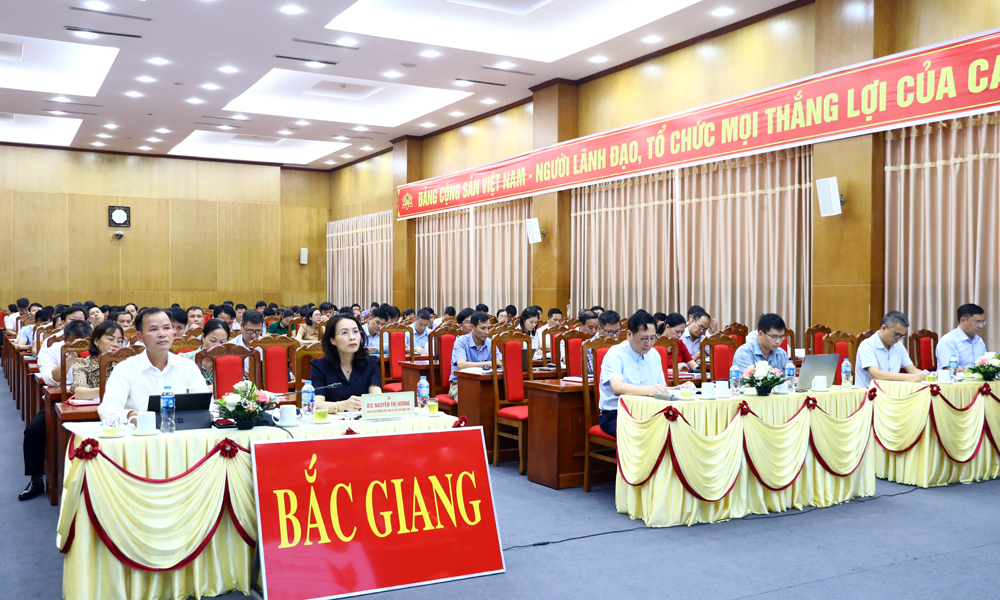  Tiếp tục thực hiện toàn diện, hiệu quả nhiệm vụ kiểm tra, giám sát, kỷ luật của Đảng