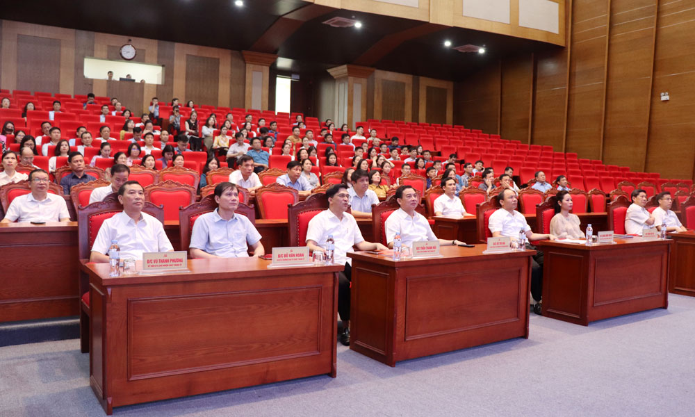 Thành ủy Bắc Giang tổ chức sinh hoạt chuyên đề kỷ niệm 70 năm Chiến thắng Điện Biên Phủ