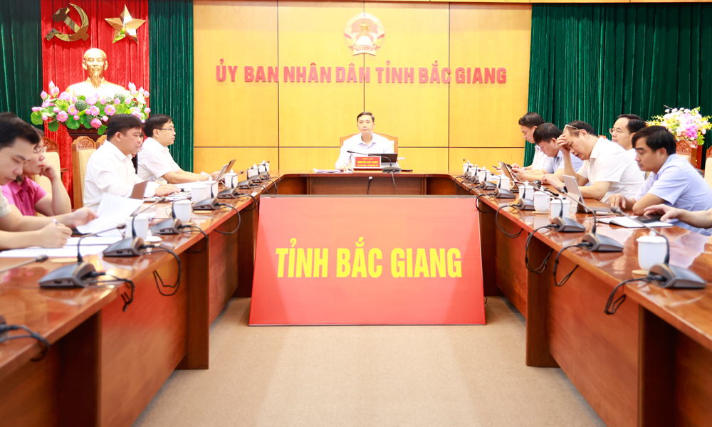  Tập trung xóa nhà tạm, nhà dột nát, giải ngân vốn đầu tư công