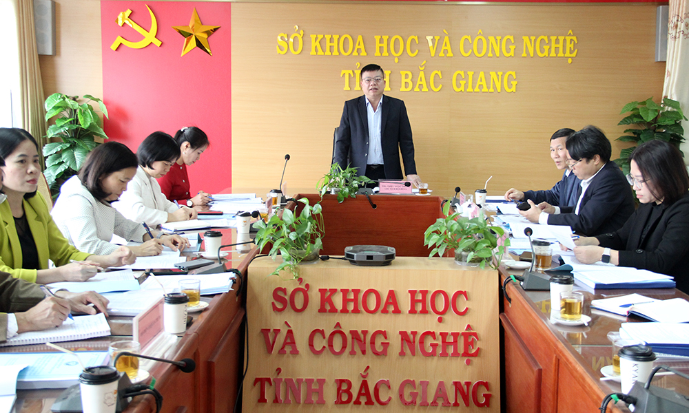  Bắc Giang: Nghiệm thu đề tài khoa học về phòng tránh cận thị học đường