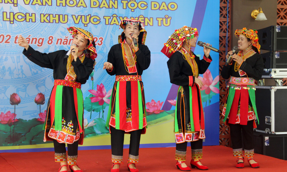  Phát huy các giá trị truyền thống, thúc đẩy phát triển du lịch