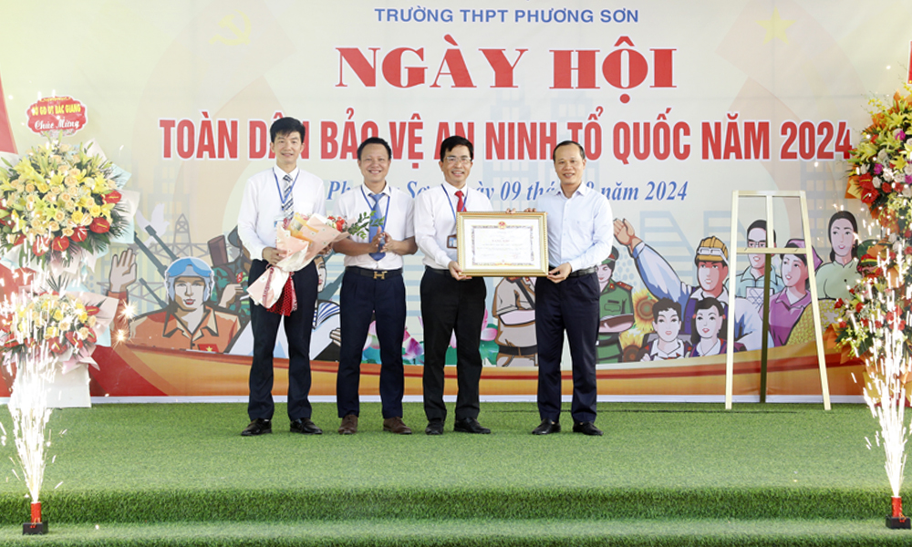 Trường THPT Phương Sơn tổ chức Ngày hội toàn dân bảo vệ an ninh Tổ quốc