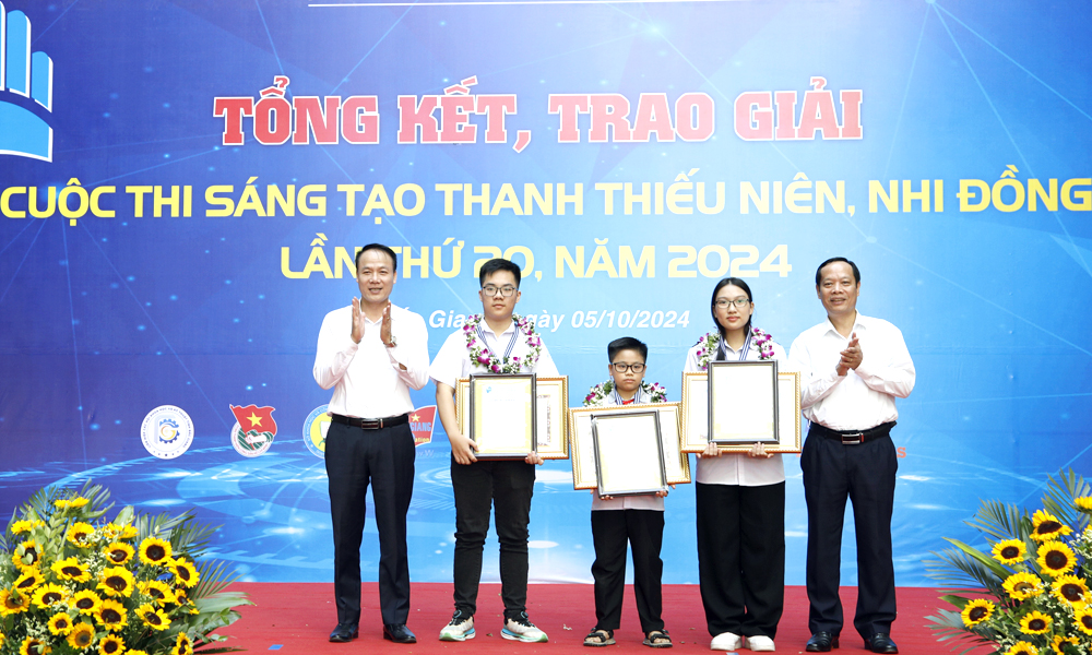  Bắc Giang: Trao 33 giải cho các tác giả Cuộc thi Sáng tạo thanh thiếu niên, nhi đồng