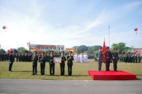 Lữ đoàn Pháo binh 164 đón nhận Huân chương Bảo vệ Tổ quốc hạng Nhất