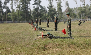 Kiểm tra bắn đạn thật, 100% cán bộ, sĩ quan, quân nhân Bộ CHQS tỉnh Bắc Giang đạt khá, giỏi