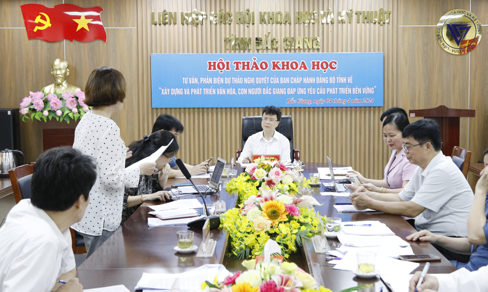 Tư vấn, phản biện dự thảo nghị quyết về xây dựng và phát triển văn hóa, con người Bắc Giang 