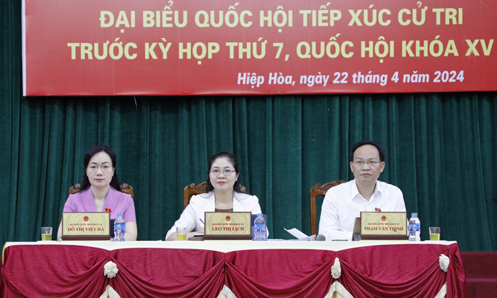 Đoàn đại biểu Quốc hội tỉnh Bắc Giang tiếp xúc cử tri huyện Hiệp Hòa