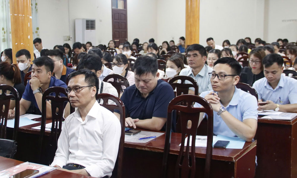  Nâng cao kiến thức về an toàn, vệ sinh lao động