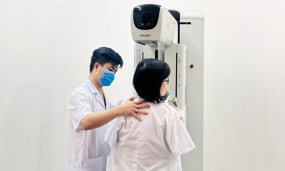  Bắc Giang: Khám sức khỏe miễn phí cho 300 nữ đoàn viên công đoàn