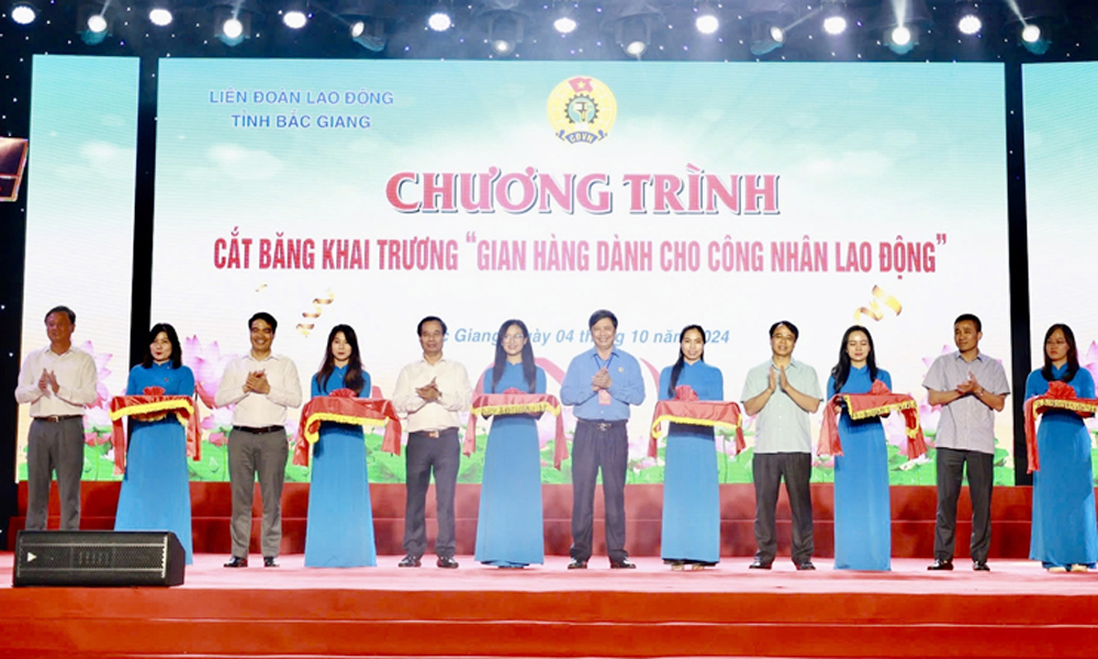  Bắc Giang: Khai mạc Chương trình “Gian hàng dành cho công nhân lao động” lần thứ VIII