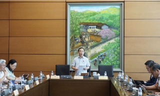 Đoàn đại biểu Quốc hội tỉnh Bắc Giang tham gia thảo luận ở tổ một số dự thảo luật và nghị quyết