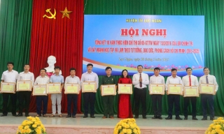 Lục Ngạn: Khen thưởng 40 tập thể, cá nhân học và làm theo Bác