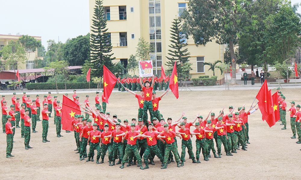  Trường Cao đẳng Biên phòng tổ chức hội thi vũ điệu trong sinh hoạt tập thể