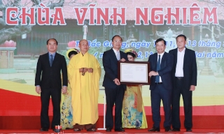 Khai hội chùa Vĩnh Nghiêm, công bố quyết định công nhận bộ tượng Tam Tổ Trúc Lâm là bảo vật quốc gia