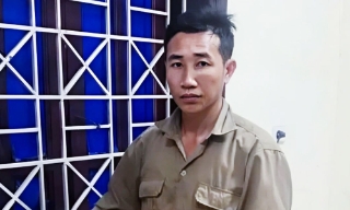 Phụ huynh khai túm tóc, đánh hai giáo viên do "say rượu"
