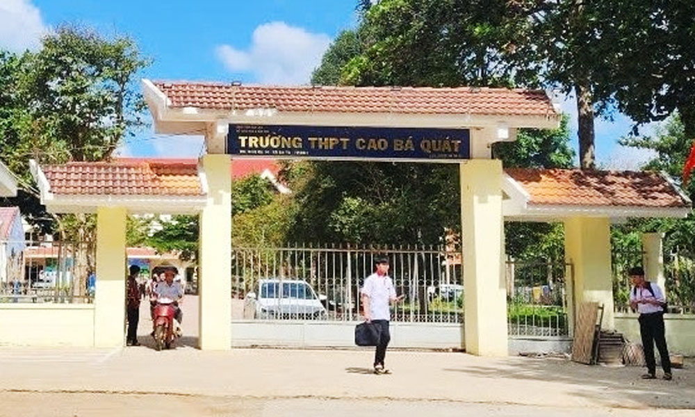  Kiểm tra vụ nhiều học sinh lớp 12 nghỉ học trước kỳ thi tốt nghiệp