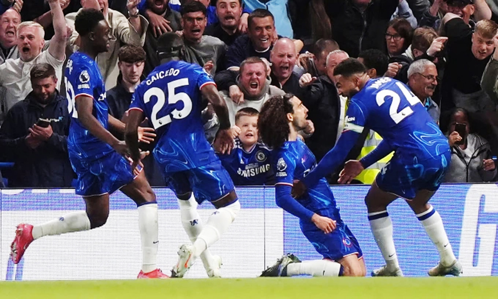  Man Utd thua Chelsea dù dùng đội hình mạnh nhất