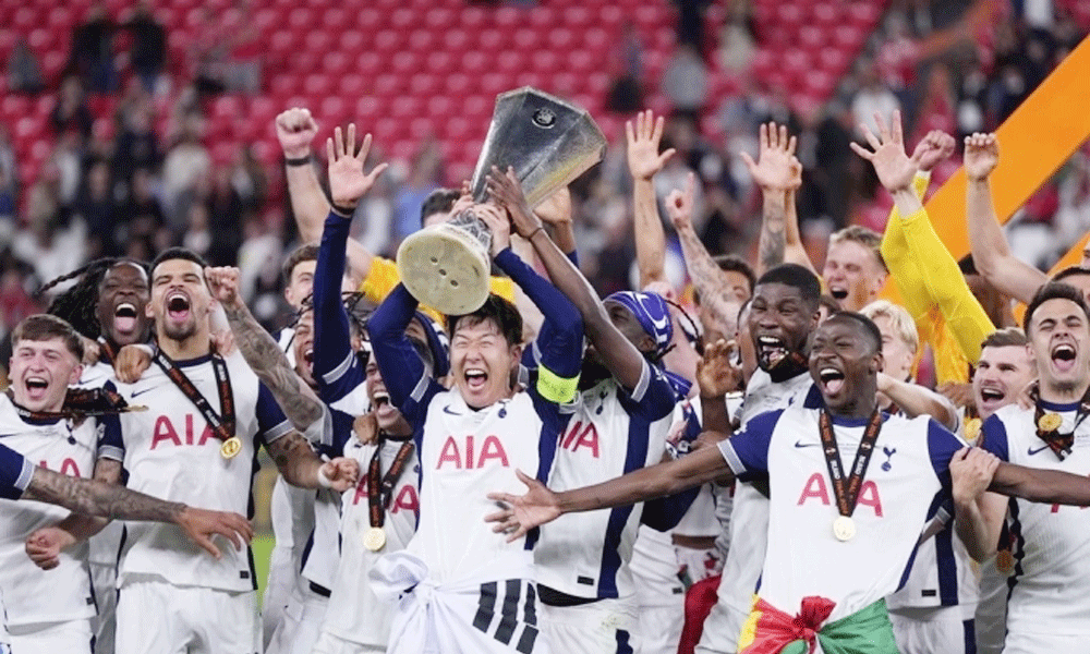  Tottenham giành danh hiệu đầu tiên sau hơn 17 năm