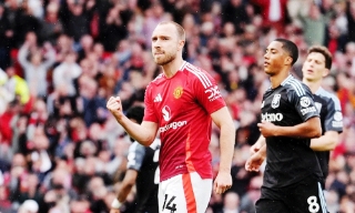 Man Utd đẩy Aston Villa khỏi nhóm dự Champions League