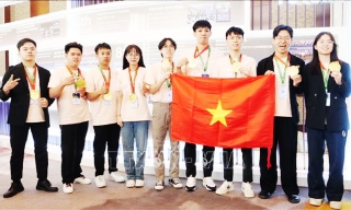 Sinh viên Việt Nam tỏa sáng ở cuộc thi công nghệ thông tin và truyền thông quốc tế