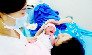Đề xuất phụ nữ sinh đủ hai con được hỗ trợ nhà ở xã hội