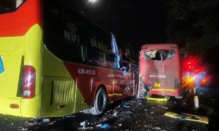 Tai nạn liên hoàn giữa ba xe khách trên quốc lộ 1A, nhiều người bị thương