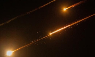 Israel tấn công trụ sở Bộ Quốc phòng Iran